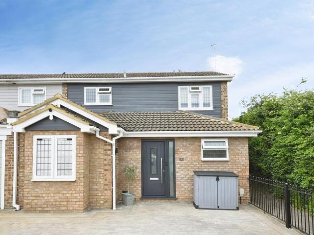 House for sale in Blackmore, Hook End and Wyatts Green, Navestock Side