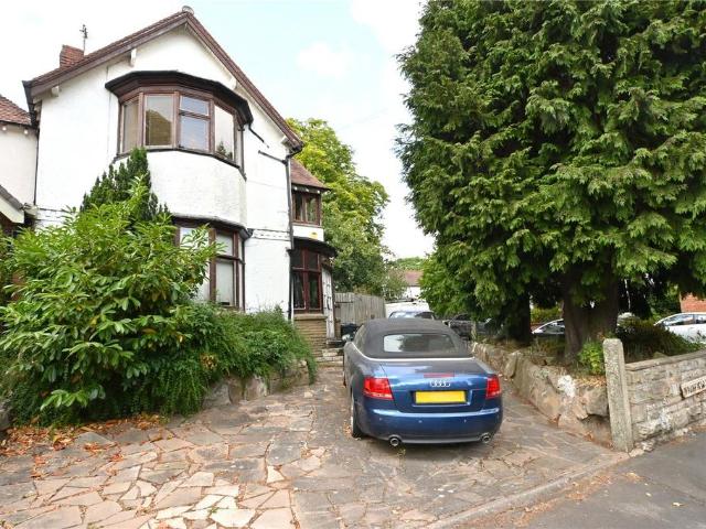 House for sale in Kings Heath, Wake Green