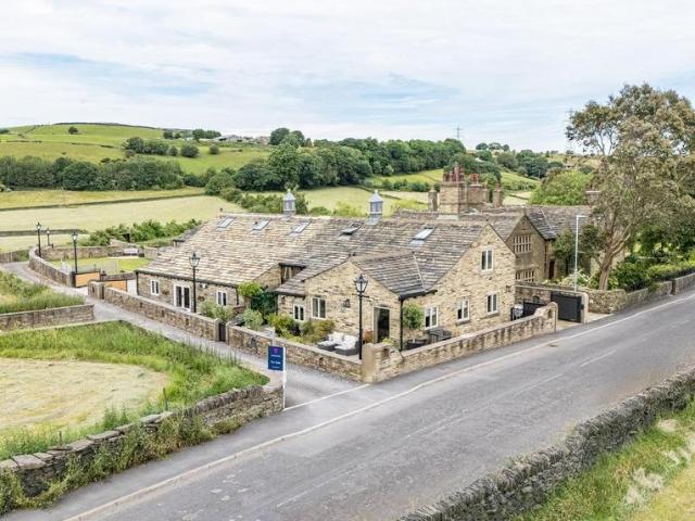 House for sale in Stone Chair, Northowram