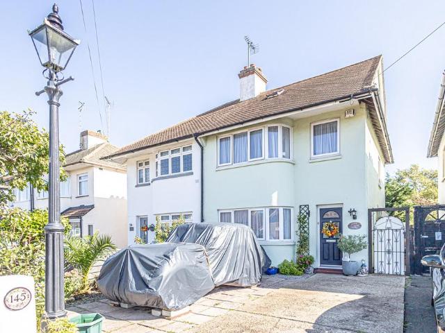 House for sale in Prittlewell, Alton Barnes