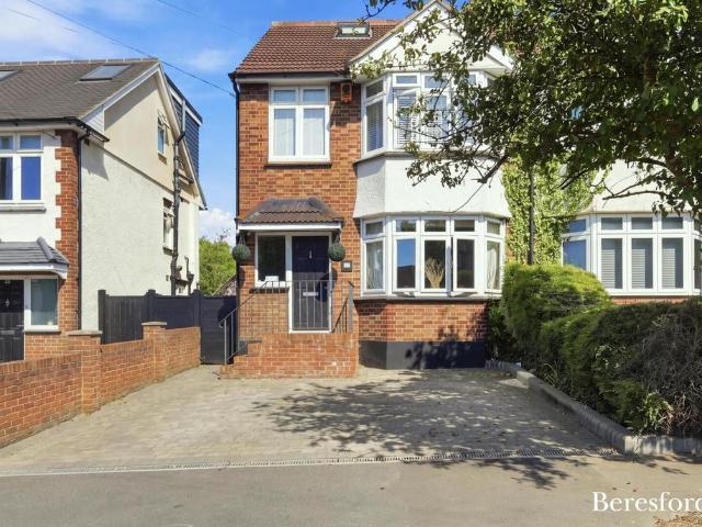 House for sale in Brook Street, Navestock Side