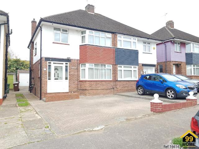 House for sale in Potters Bar, Hertfordshire