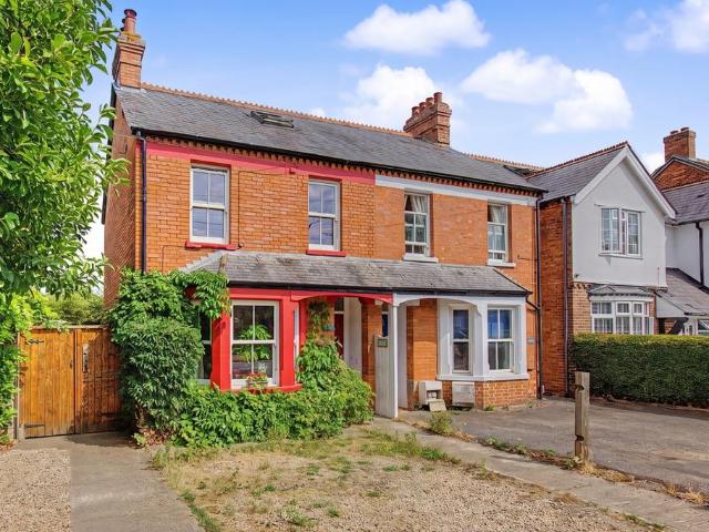 House for sale in The Slade, Oxfordshire