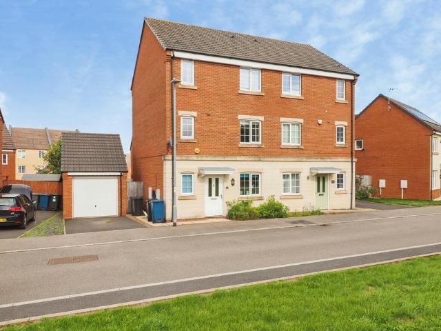 House for sale in Barton In Fabis, East Midlands