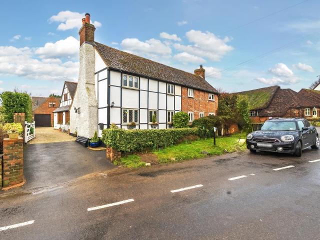 House for sale in Dunsden Green, Berrick Salome