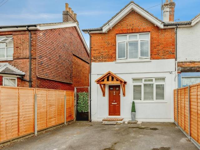 House for sale in Red Hill, Surrey