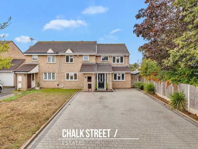 House for sale in London Borough of Havering, Greater London