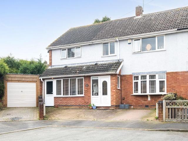 House for sale in Kettlebrook, Staffordshire