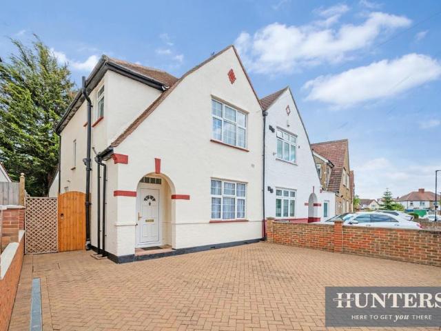 House for sale in London Borough of Hounslow, Greater London