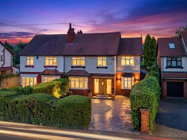 House for sale in Poynton