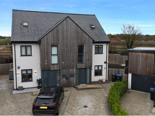 House for sale in Westbrook, Acol