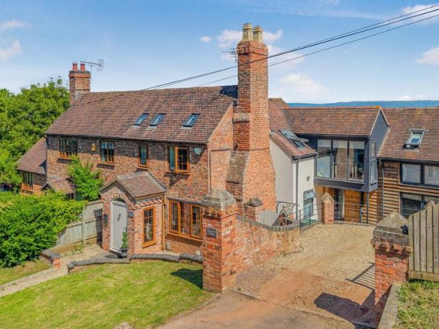 House for sale in Pamington, Gloucestershire