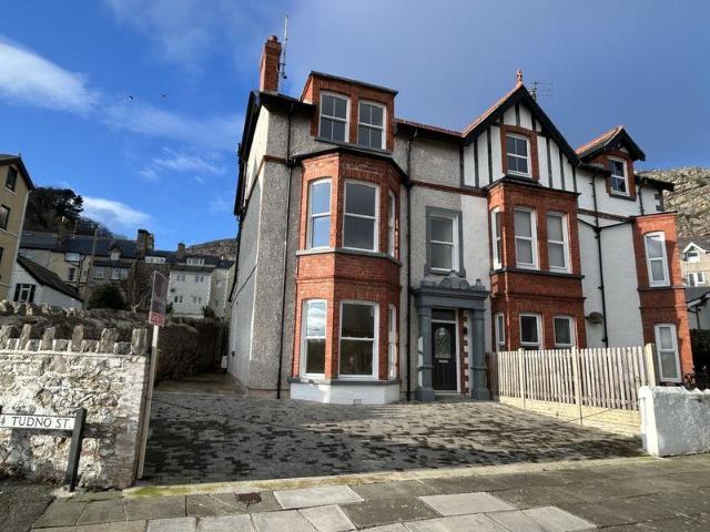 House for sale in Llandudno, Wales