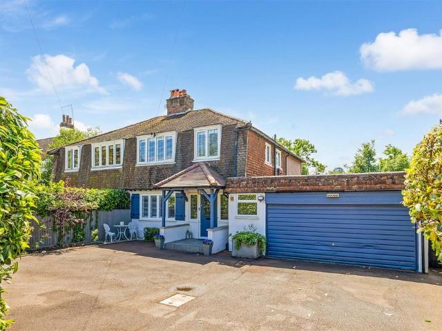House for sale in Oxshott, Elmbridge
