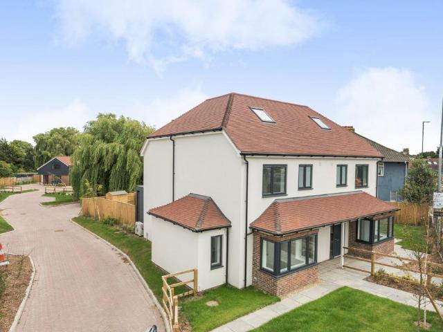 House for sale in Fishersgate, West Sussex