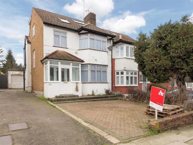 House for sale in Southgate, Oakwood