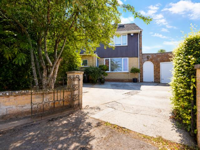 House for sale in Backwell, North Somerset