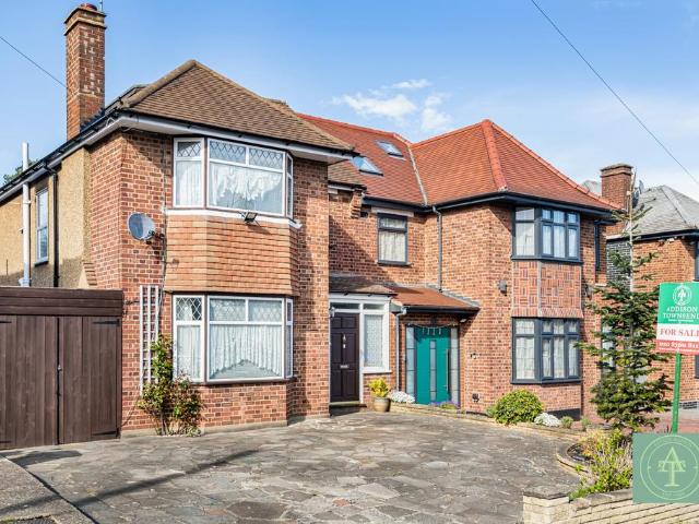 House for sale in Southgate, Oakwood