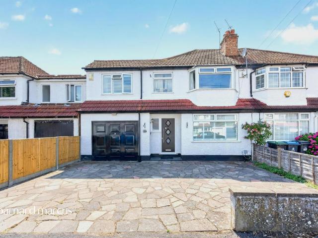 House for sale in Tolworth, Greater London