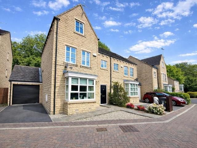 House for sale in Copley, Savile Park