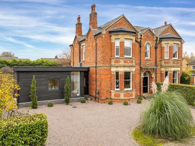 House for sale in New Town, Alverton