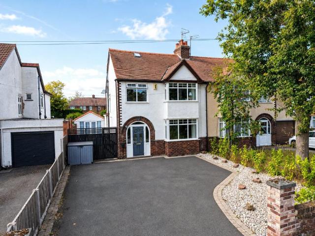 House for sale in Pensby, Wirral