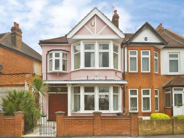 House for sale in Wanstead, Greater London
