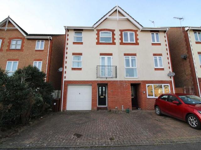 House for sale in Cranborne, Hertsmere