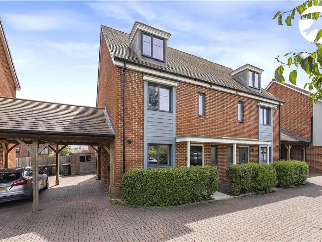 House for sale in Castle Hill, Monks Orchard