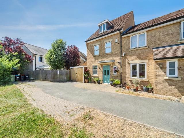 House for sale in Oxley Park, Shenley Church End