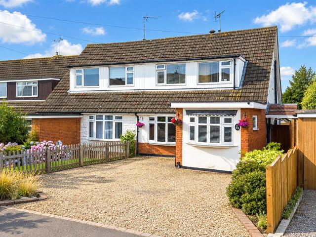 House for sale in Hawkwell, Barling