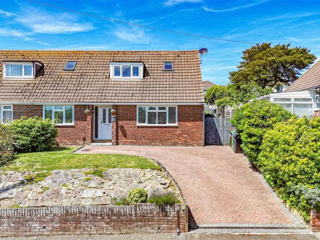 House for sale in West Marina, Guestling Green