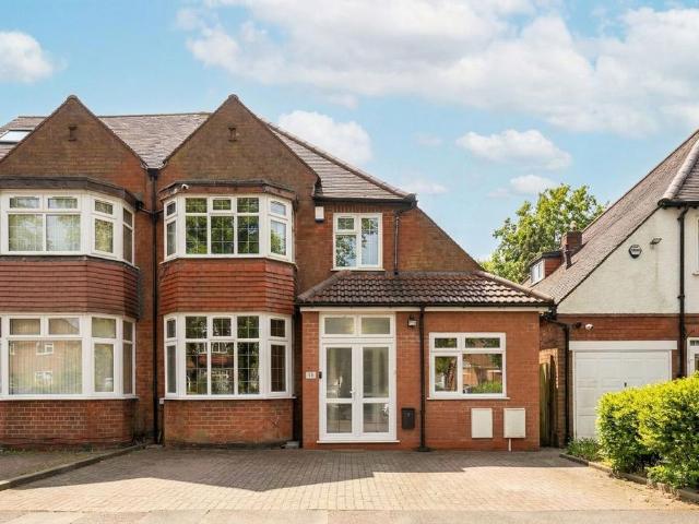 House for sale in Hall Green, West Midlands