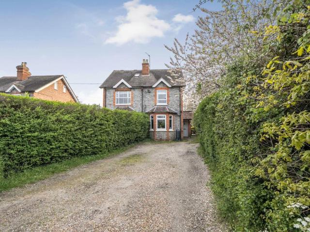 House for sale in Shinfield, Spencers Wood