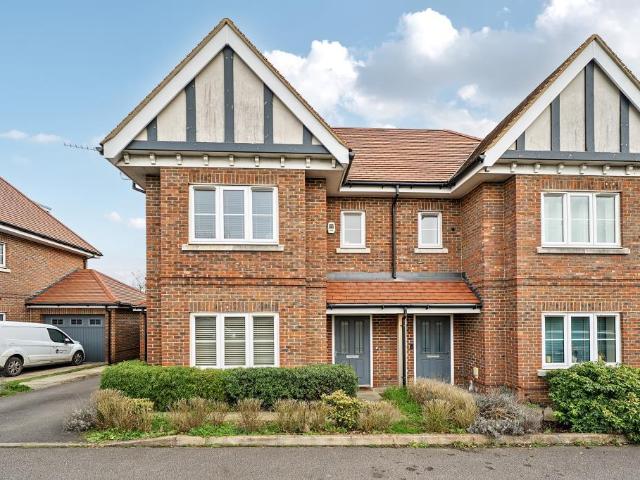 House for sale in Weston Turville, Buckinghamshire