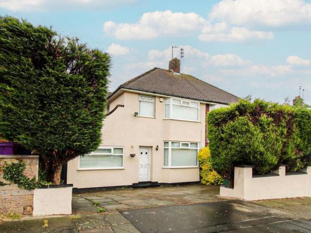 House for sale in Calderstones