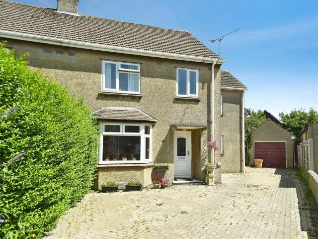 House for sale in Pewsham, Chippenham