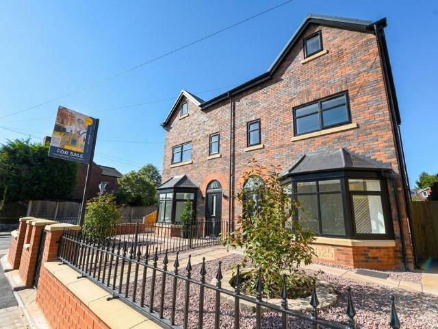 House for sale in Dales Brow, Salford