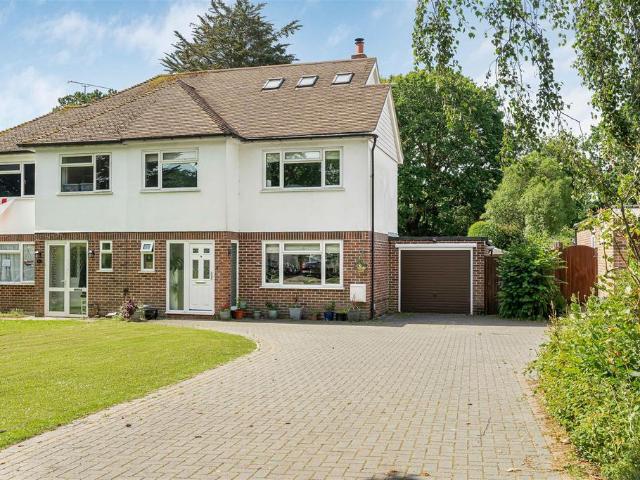 House for sale in Spring Vale, Hampshire