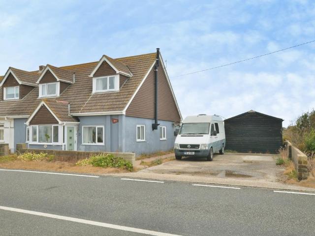 House for sale in Folkestone, Kent