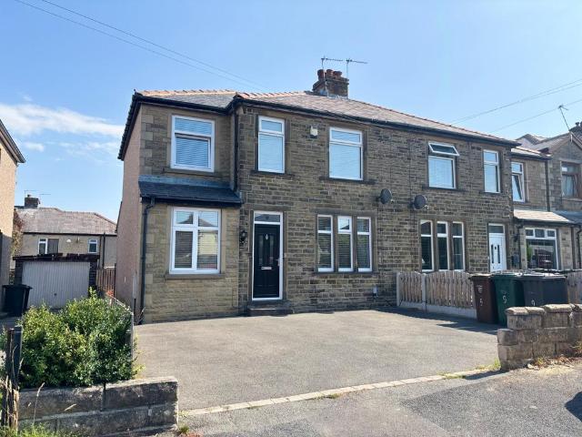 House for sale in Slack Side, West Yorkshire
