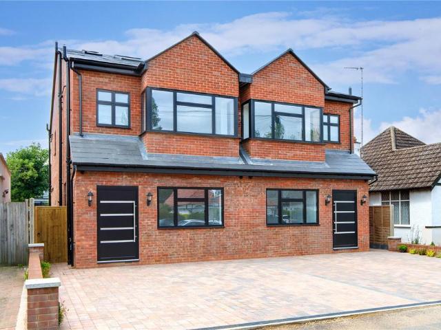 House for sale in Elstree and Borehamwood, Borehamwood