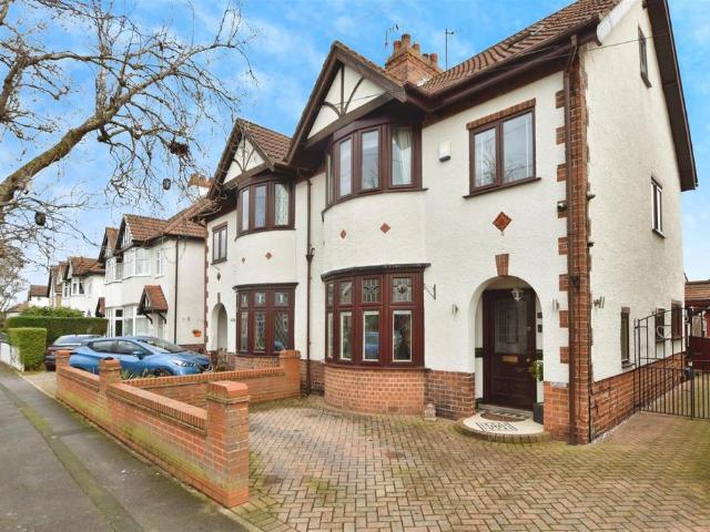 House for sale in Anlaby Park, Hull