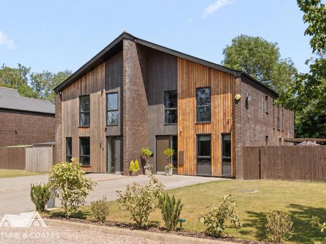 House for sale in Epping, Essex
