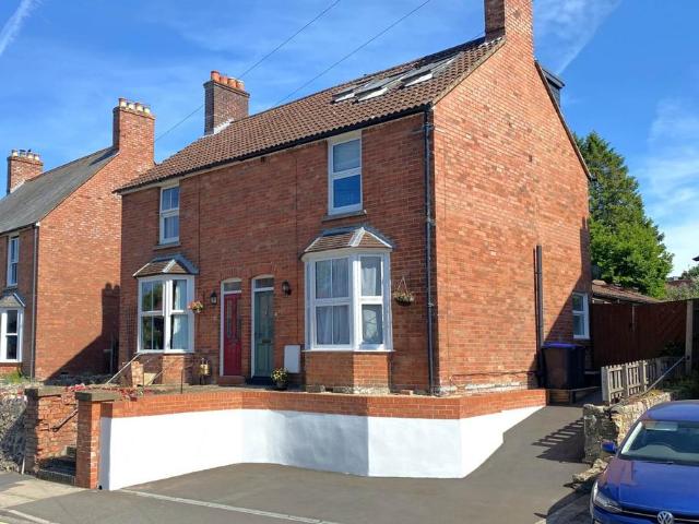House for sale in Marlborough, Easton Royal