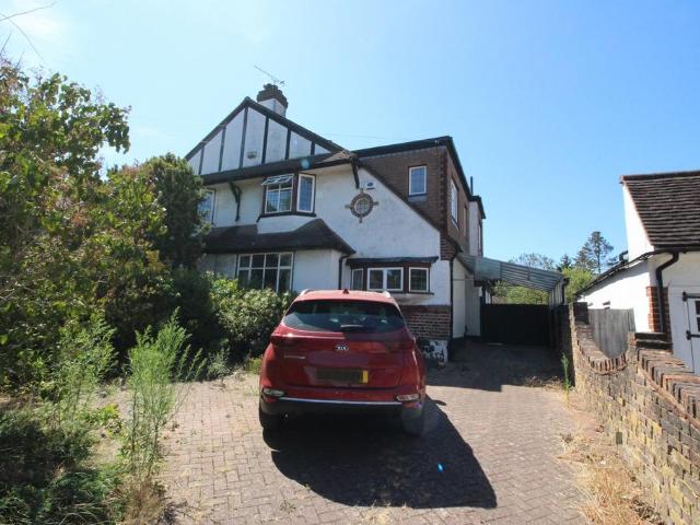 House for sale in Worcester Park, Greater London