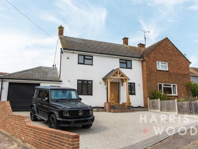 House for sale in Chipping Hill, Essex
