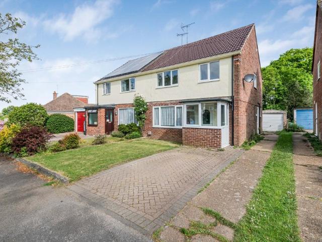 House for sale in Perryfields, West Sussex