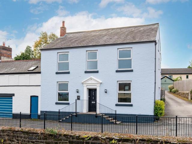 House for sale in Frodsham, Cheshire