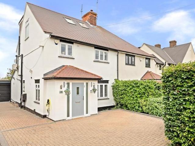 House for sale in Ongar, Epping